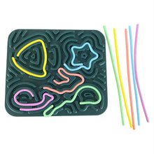 Charger l'image dans la galerie, Planche de jeu sensorielle 3 ans et +