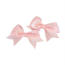 Charger l&#39;image dans la galerie, Paire (2) de petites boucle rose pâle
