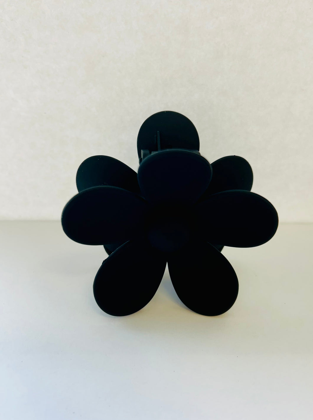 Pince fleur noire