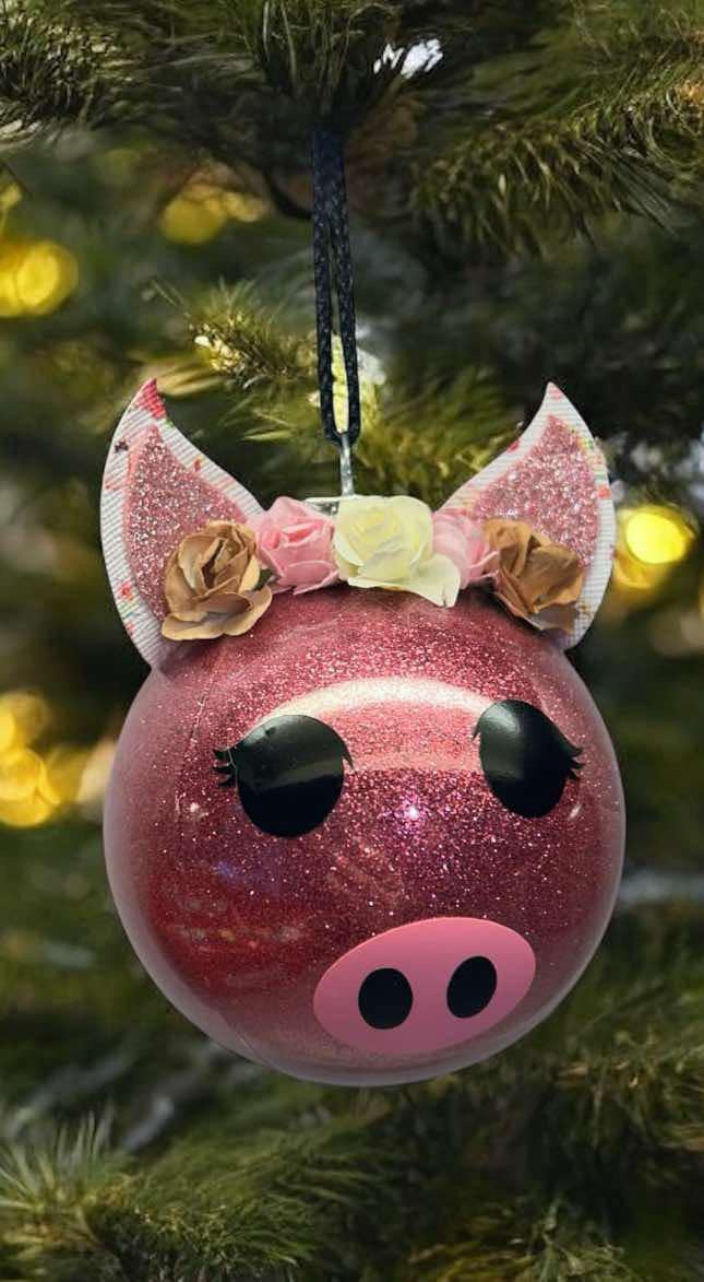 Boule de Noël cochon