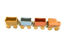 Charger l'image dans la galerie, Train couleur terre
