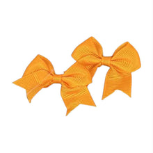 Charger l&#39;image dans la galerie, Paire (2) de petites boucle orange
