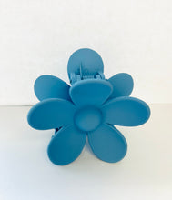 Charger l&#39;image dans la galerie, Pince fleur bleu
