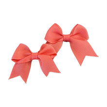 Charger l&#39;image dans la galerie, Paire (2) de petites boucle corail
